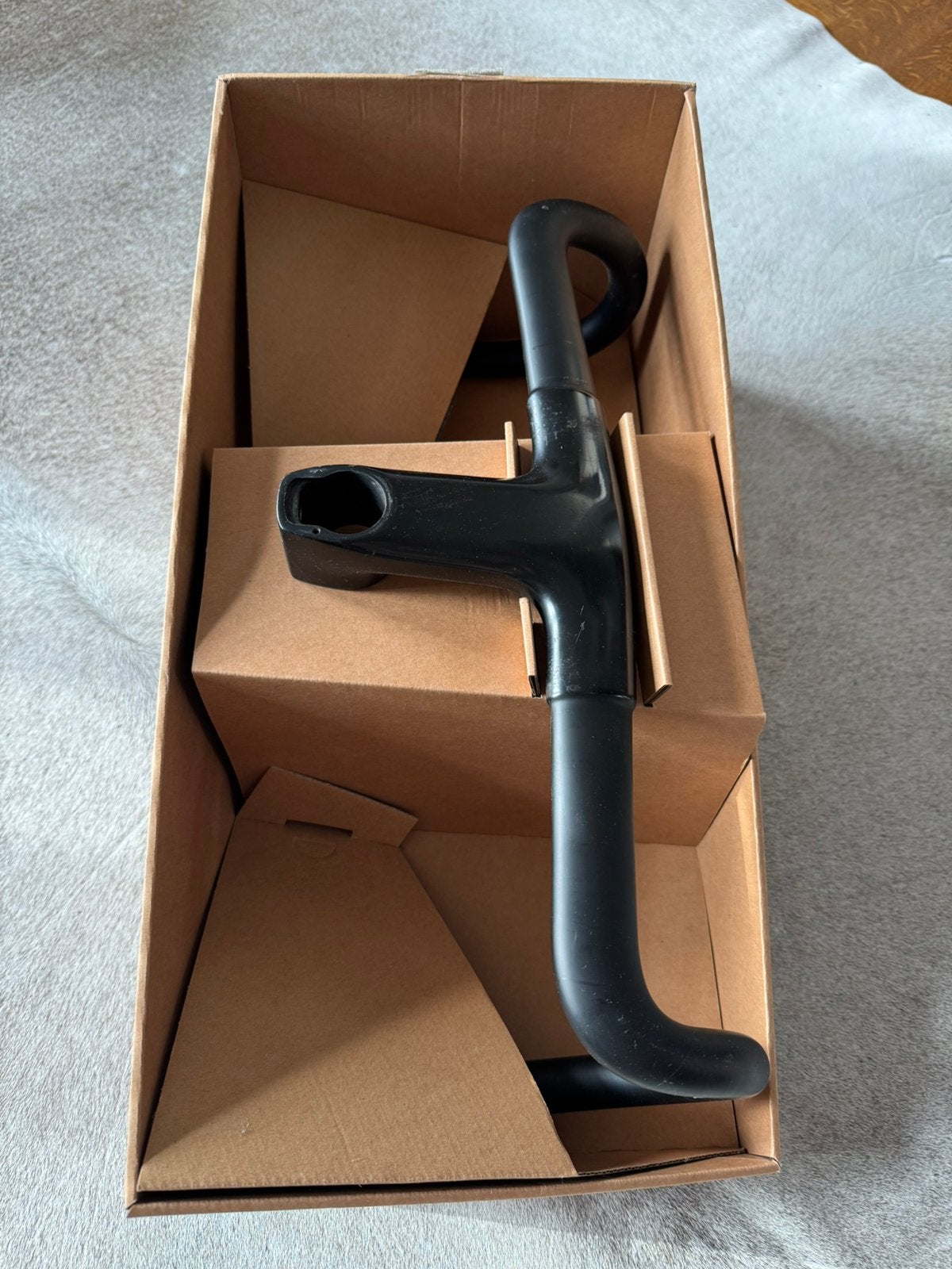 Canyon H31 Ergocockpit CF – 440 mm, 100 mm stem, Bricolage & Construction, Enlèvement, Comme neuf