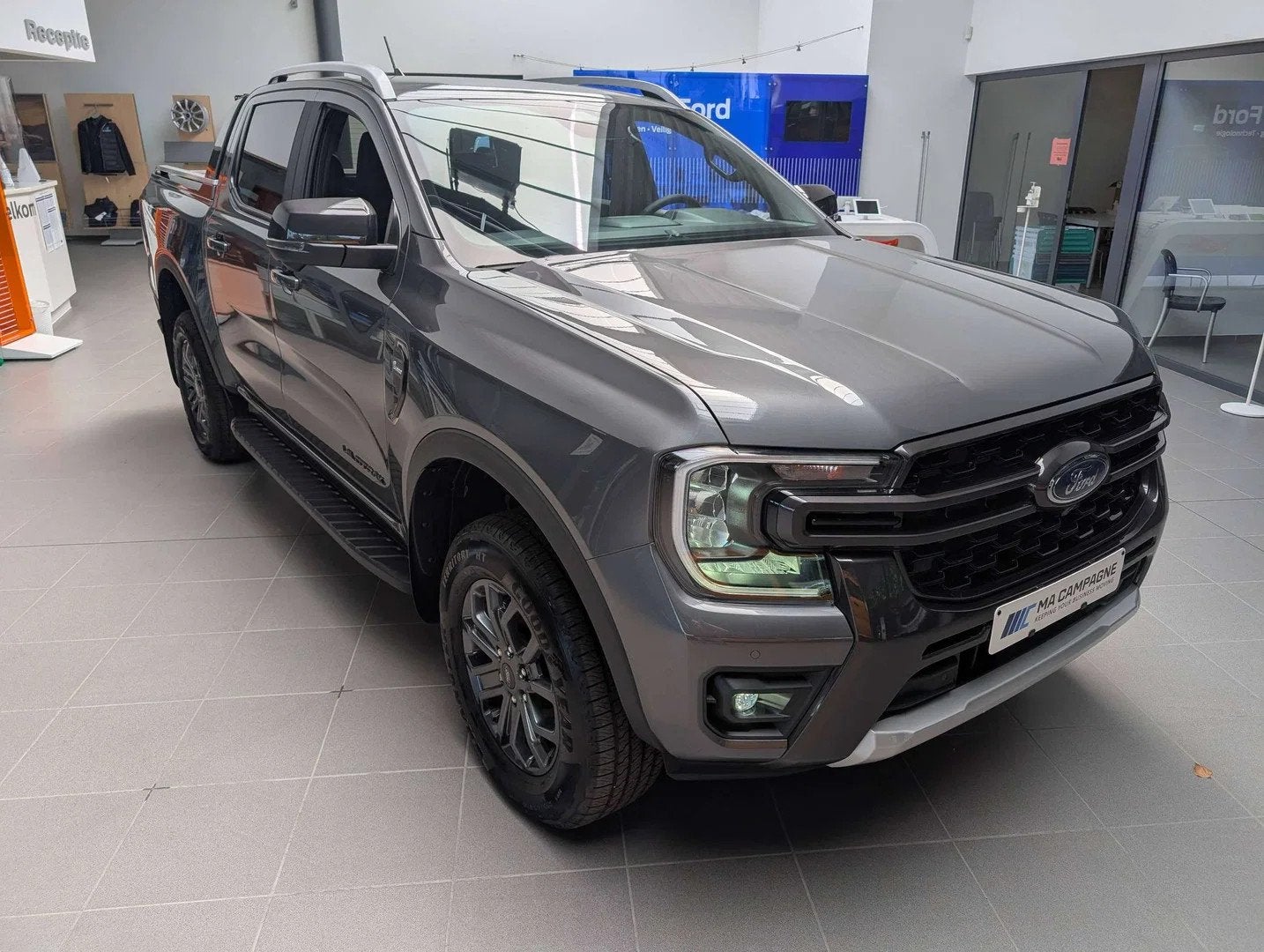 Ford Ranger DC Wildtrak 2.0BiTurbo 205pk A10 automaat e-4WD, Auto's, Automaat, 4 deurs, Gebruikt, Zwart