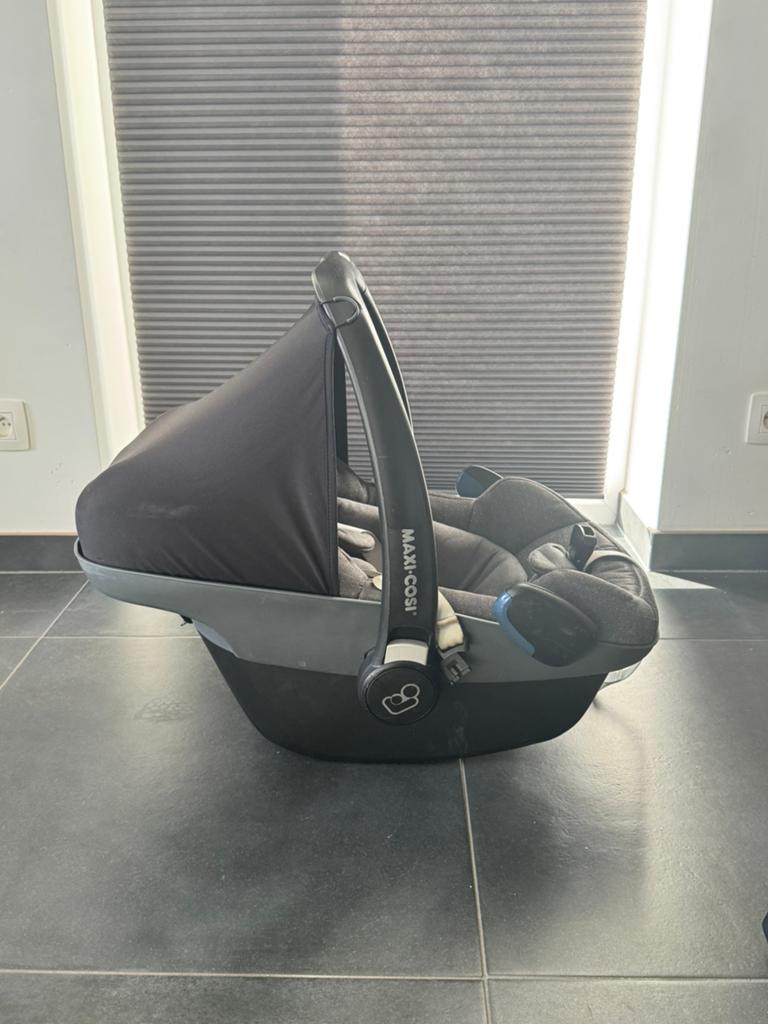 Maxi Cosi Pebble Plus - Grijs, Ophalen, Gebruikt, Maxi-Cosi, Isofix