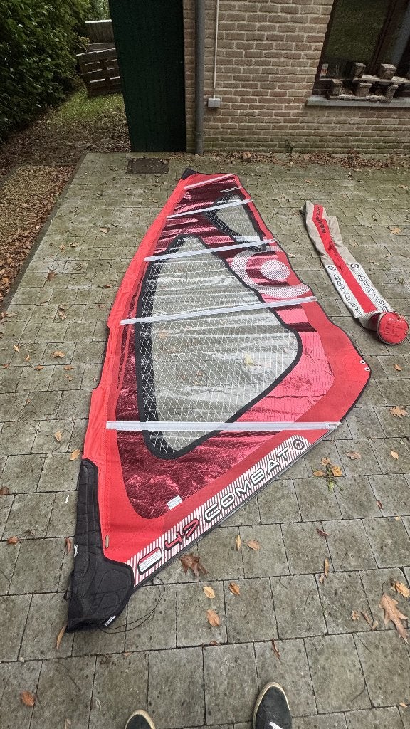 NeilPryde Combat 4,7 m² — €150, Watersport en Boten, Ophalen, Zo goed als nieuw, Neilpryde, Zeil