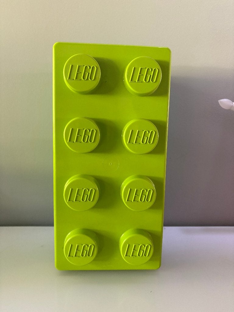 Boîte de rangement à huit clous LEGO Brick 8 vert citron, Enfants & Bébés, Jouets | Duplo & Lego, Comme neuf, Lego, Enlèvement