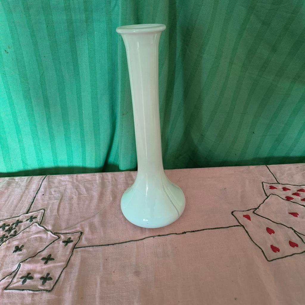 Wit glazen vaasje (25cm hoog), Huis en Inrichting, Gebruikt, Wit, Ophalen of Verzenden, Glas