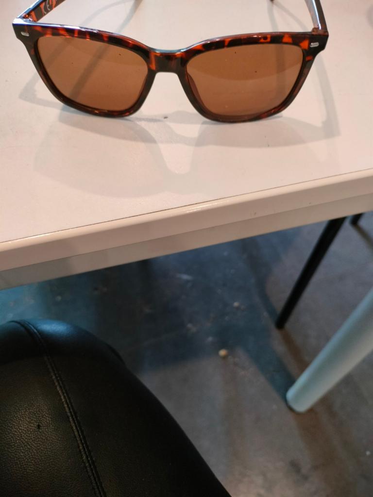 Zonnebril te koop, Enlèvement ou Envoi, Lunettes de soleil
