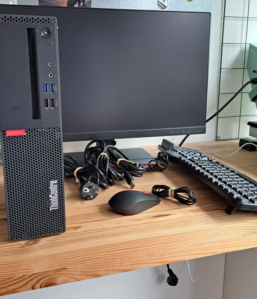 Pc lenovo thinkcentre thinkvision, Informatique & Logiciels, Ordinateurs de bureau, Enlèvement, Comme neuf