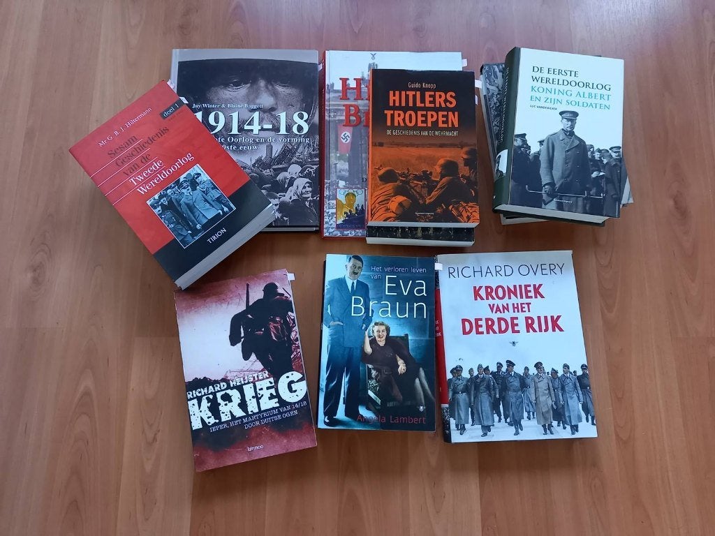 Collectie oorlogsboeken, Ophalen, Tweede Wereldoorlog, Zo goed als nieuw