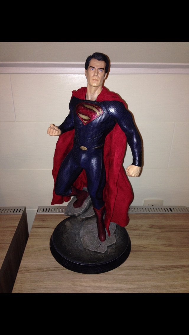Man of steel premium format Sideshow, Enlèvement ou Envoi, Comme neuf, Film, Statue, Réplique ou Modèle