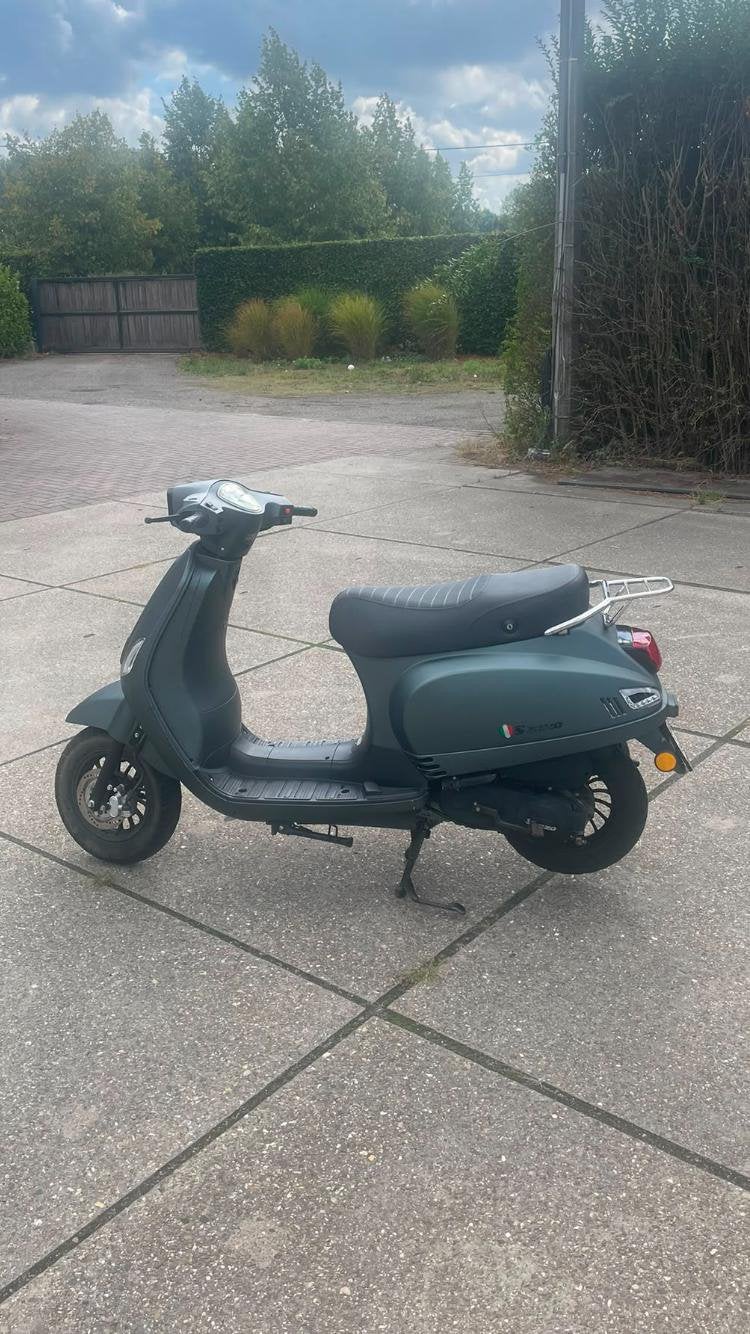 Scooter A-klasse 40km/u, Ophalen, Gebruikt