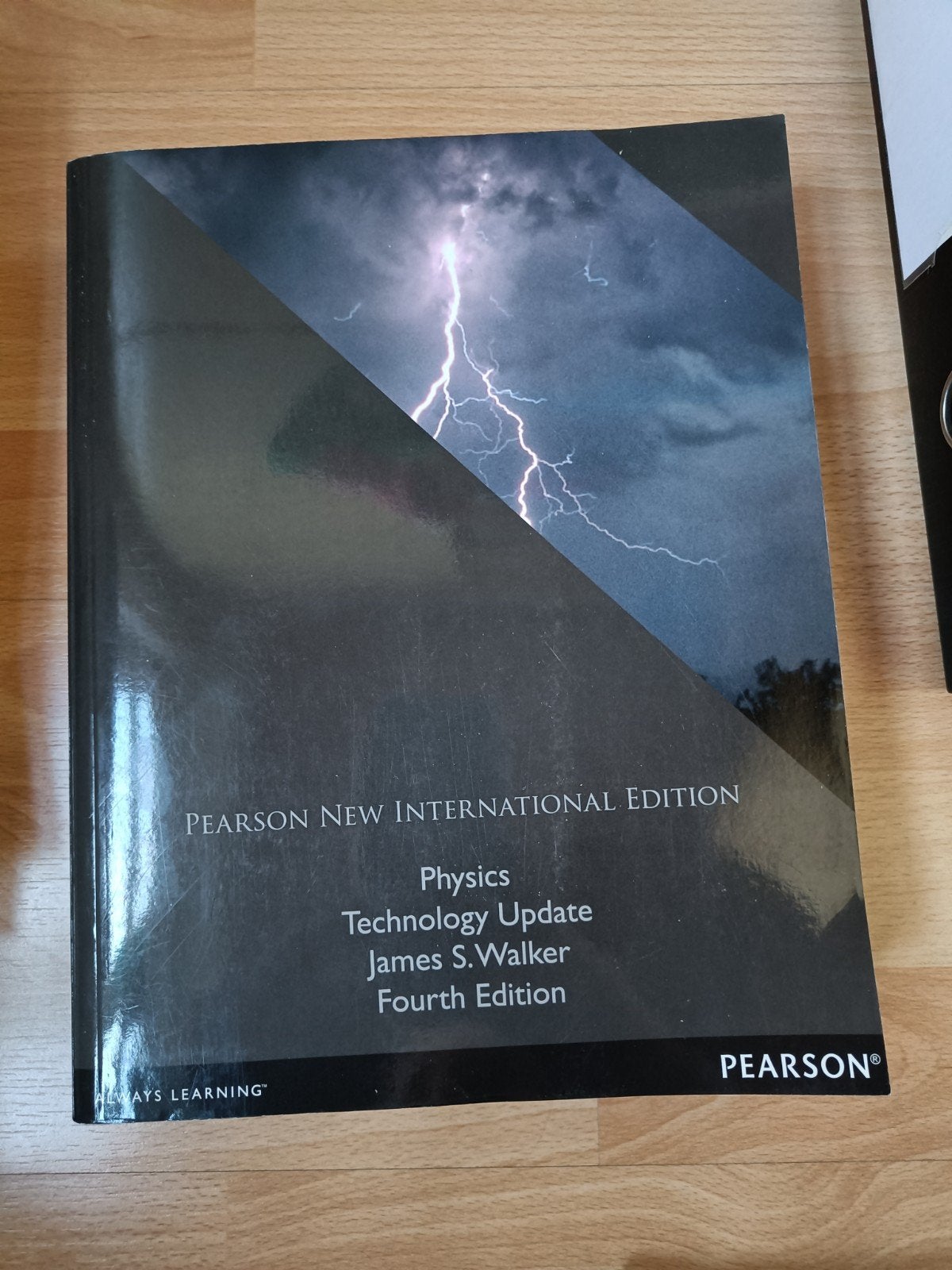 Pearson New International Edition Physics 4th edition, Ophalen of Verzenden, Nieuw, James S. Walker