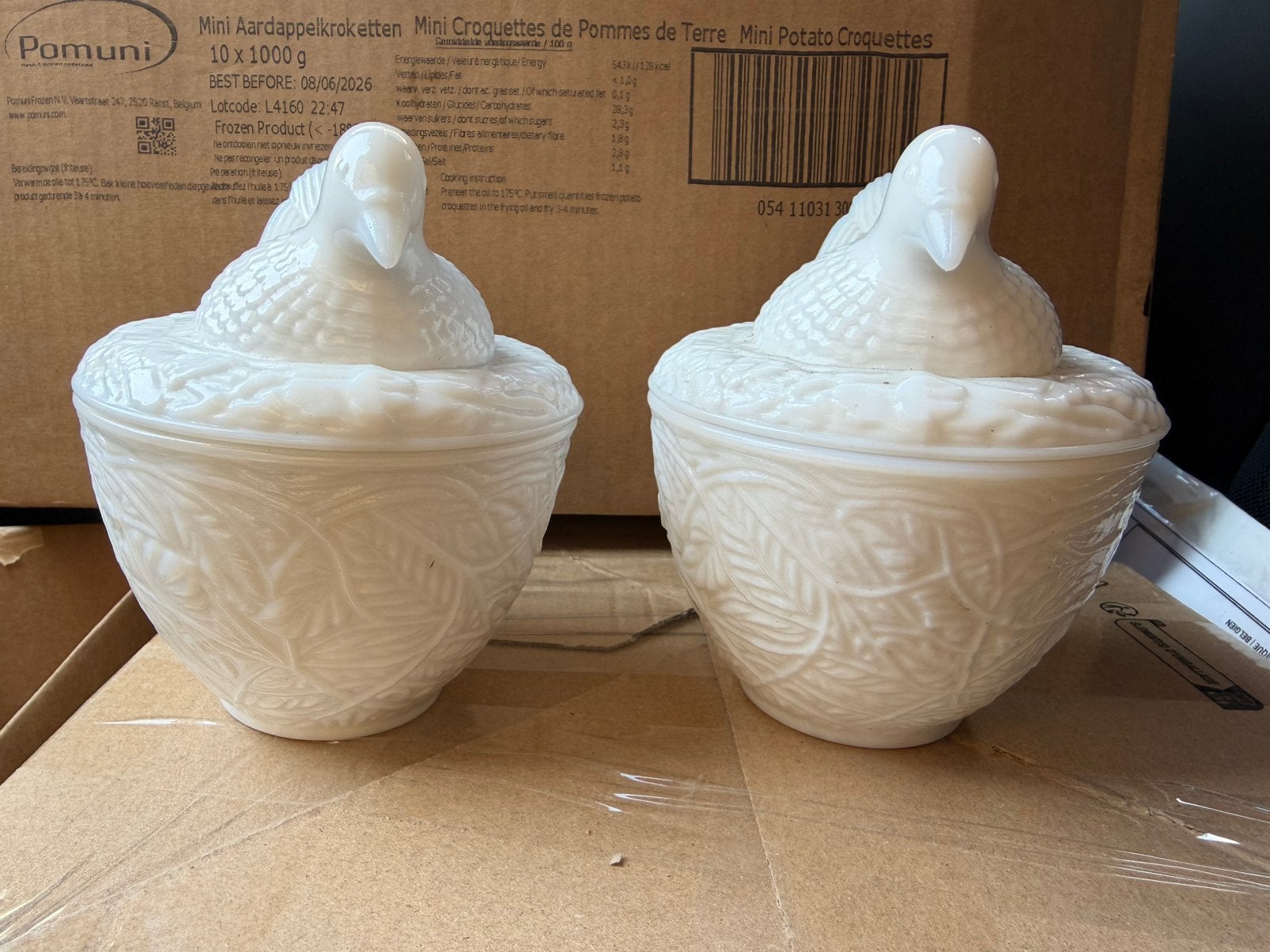 2x Avon vintage melkglazen duif – jaren 70, Huis en Inrichting, Woonaccessoires | Kandelaars en Kaarsen, Ophalen of Verzenden