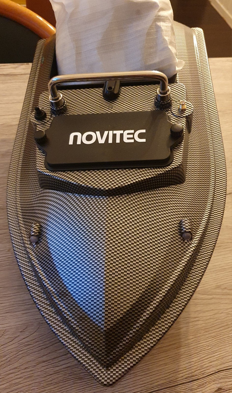 Bateau à appâts GPS Novitec Scout - Bateau à carpes -, Enlèvement, Comme neuf, Ensemble complet