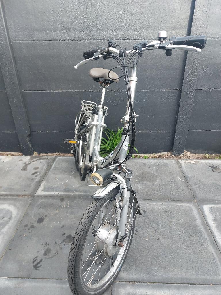Plooifiets elektrisch rijdt goed, Ophalen