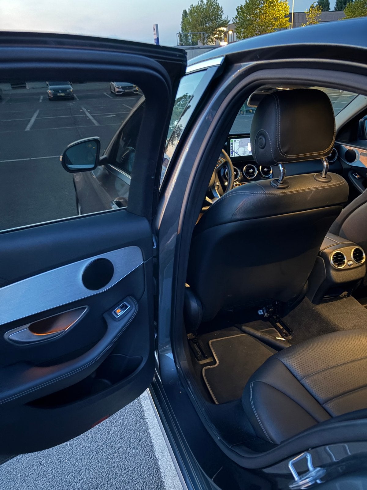 A vendre classe c  12900 €, Auto's, Mercedes-Benz, 4 deurs, Achterwielaandrijving, 170 kW, Leder