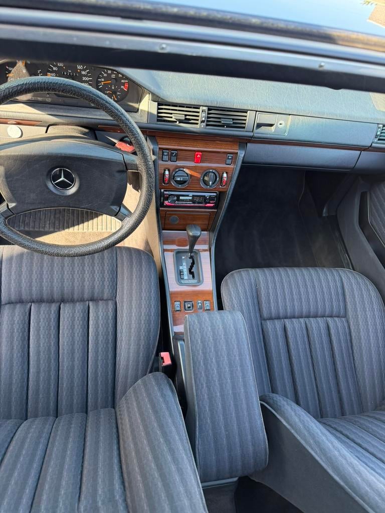 300CE COUPE w124 AUTOMAAT, foto 8