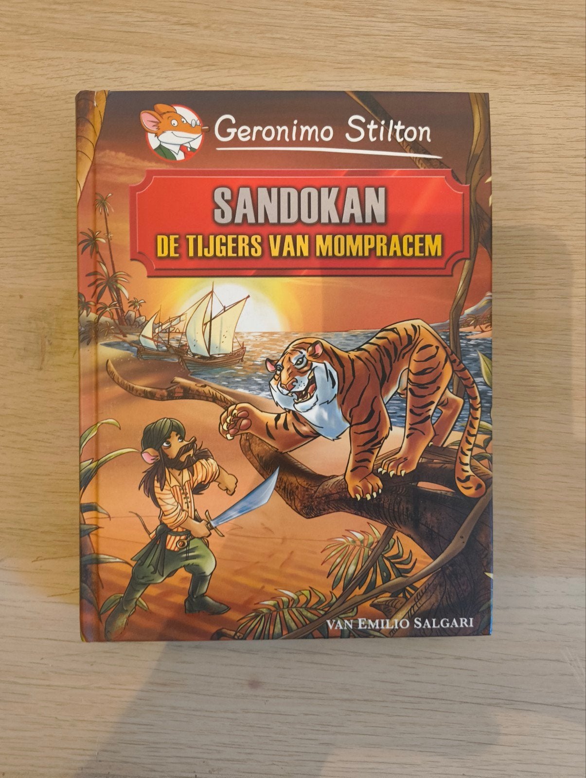 Emilio Salgari - De Tijgers van Mompracem, Boeken, Emilio Salgari, Ophalen of Verzenden, Zo goed als nieuw, Sprookjes