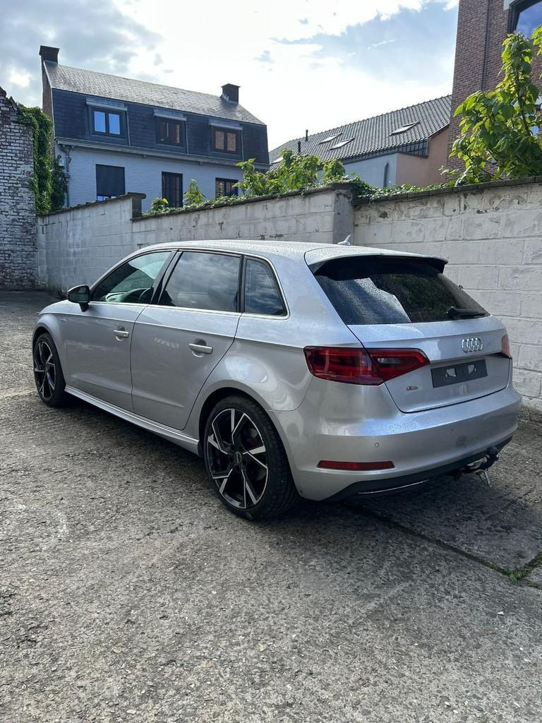 Audi A3 SPORTBACK E-TRON S LINE (automatique), Autos, Audi, 1395 cm³, Argent ou Gris, Achat, Entreprise