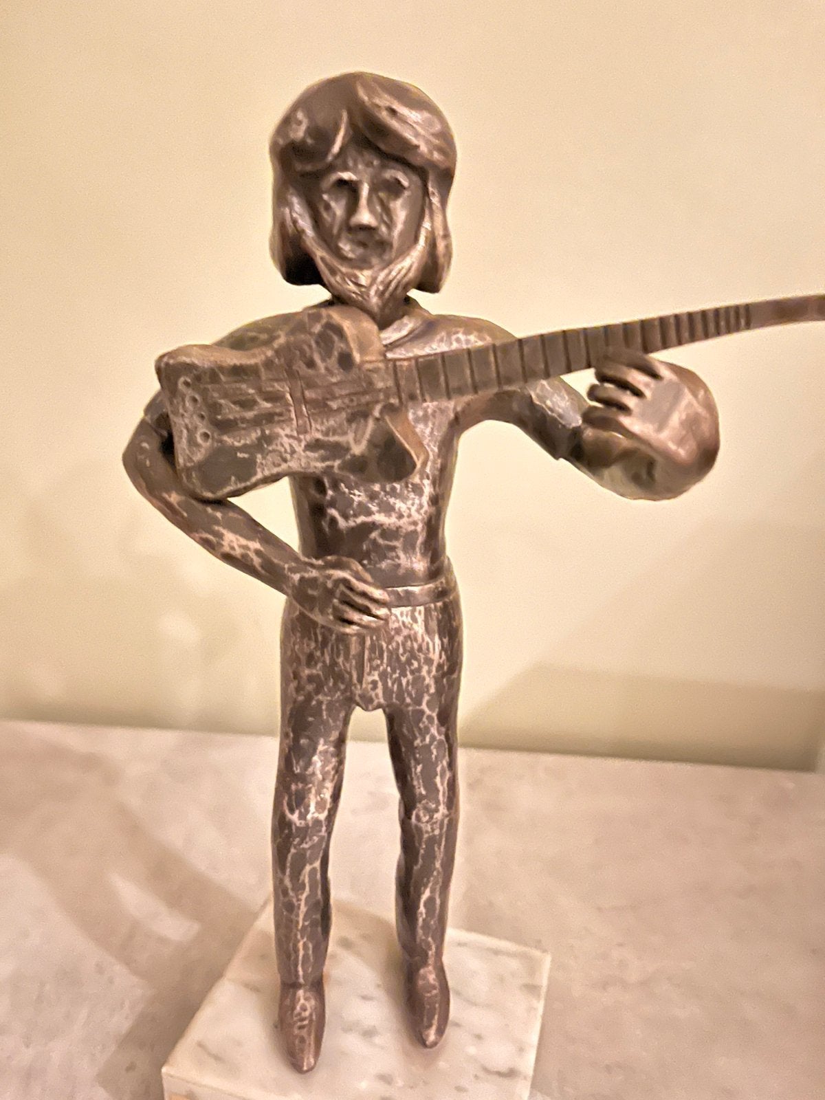 John lennon, Antiek en Kunst, Ophalen, Gepatineerd, 20 - 50 cm, Beeld