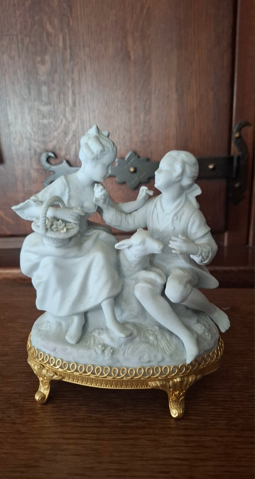 Biscuit beeldje, Ophalen