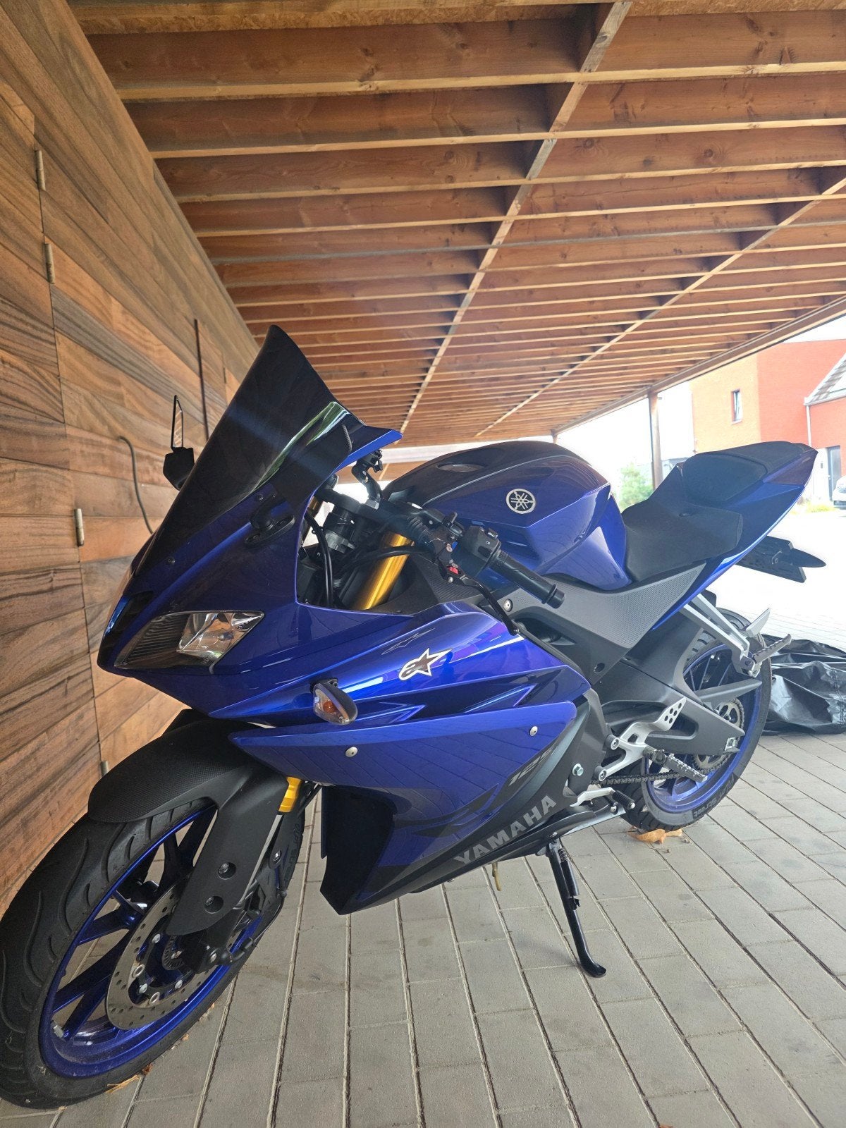 Yamaha Yzf 125R, Enlèvement