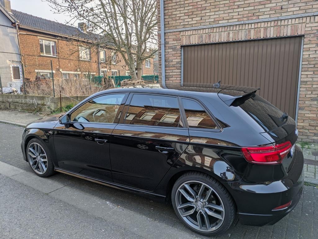 Audi A3 Sportback SLine 30tsfi noir, année 03/20, 151000 km, Autos, Audi, Particulier, A3, Intérieur cuir, Sièges chauffants, Noir