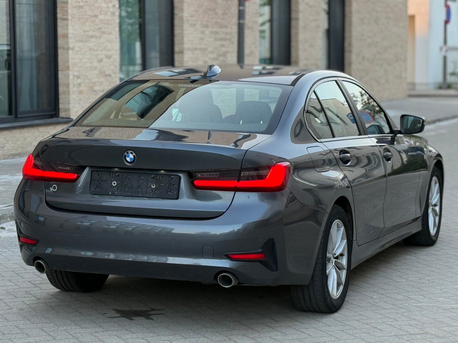 BMW 318dA 2020 G20, Autos, Cuir, Argent ou Gris, Aide au démarrage en côte, Automatique
