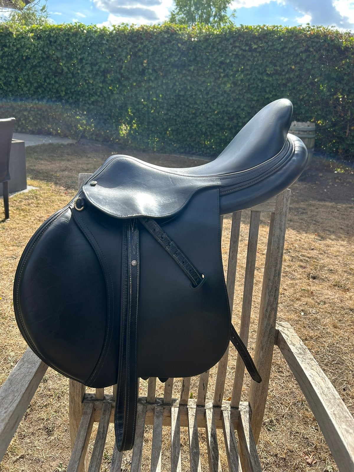 Zwart LJ springzadel te koop, Dieren en Toebehoren, Ophalen, Wijd, M (17 inch), Middeldiepe zit
