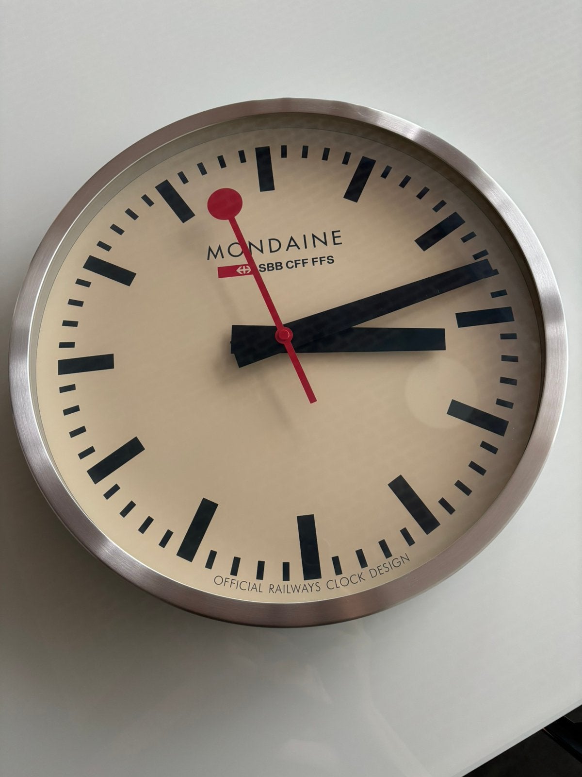 Mondaine wandklok, Ophalen, Zo goed als nieuw, Wit, Wandklok