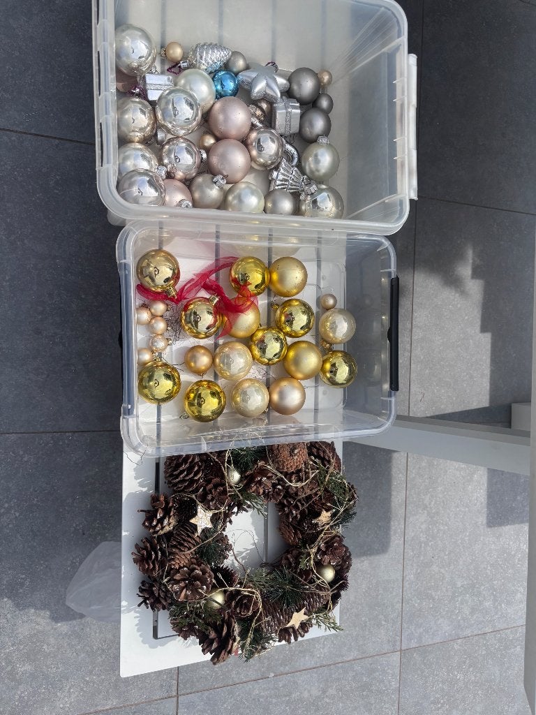 Kerst versieringen, Diversen, Ophalen