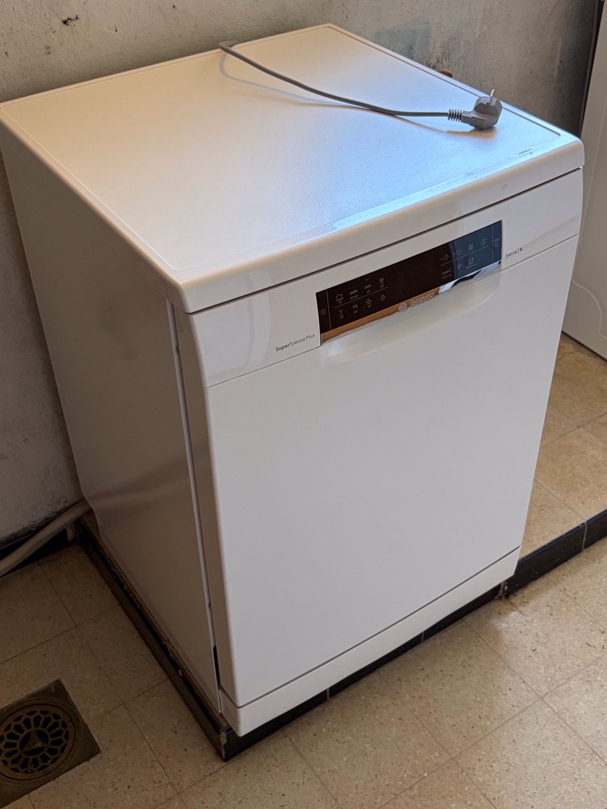 BOSCH vaatwas SuperSilence Plus series 6 SMS68TW01E, Elektronische apparatuur, Ophalen, Zo goed als nieuw, Vrijstaand