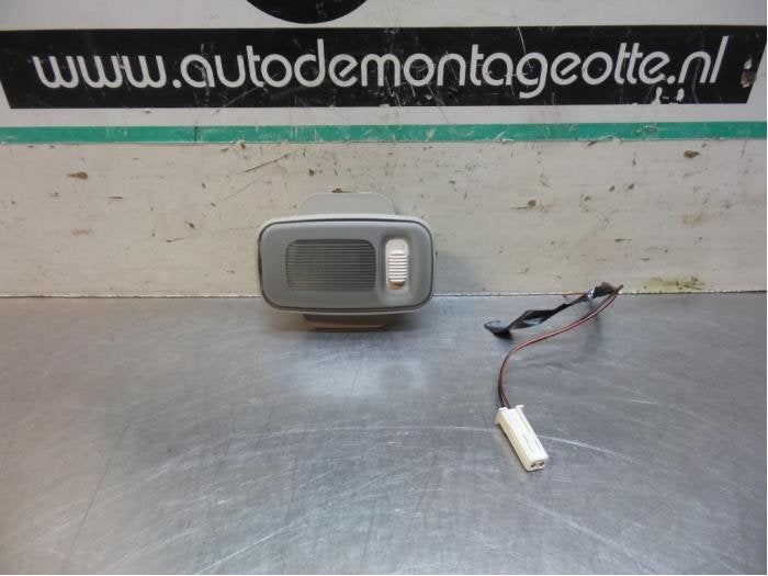 Eclairage intérieur avant d'un Alfa Romeo Mito, -, 3 mois de garantie, Utilisé, Alfa Romeo