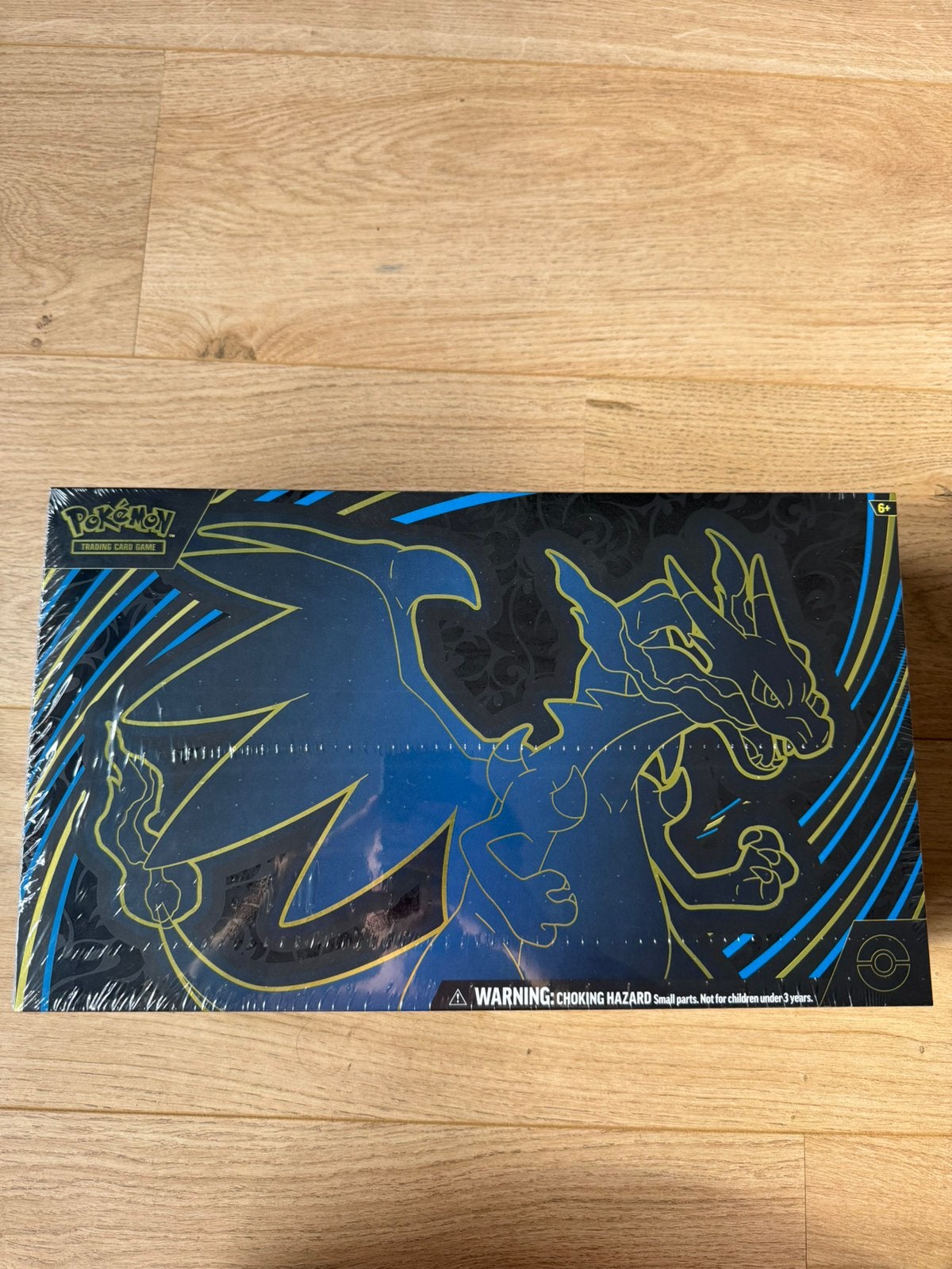 Mega Charizard X ex Ultra-Premium Collection, Ophalen, Zo goed als nieuw