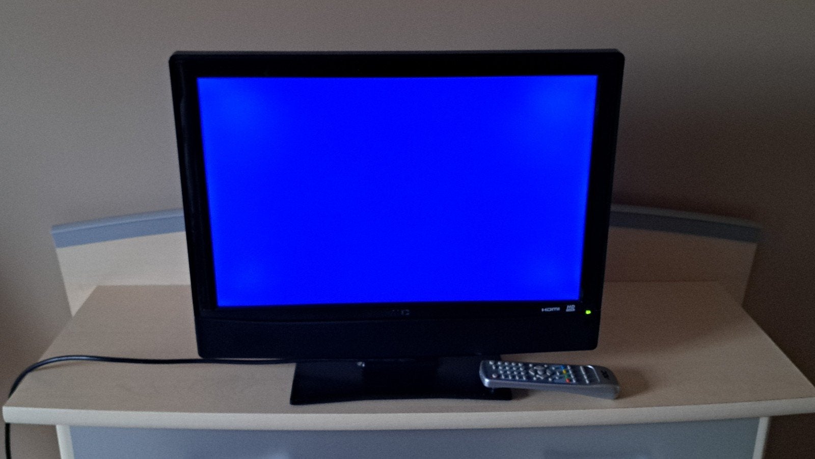 TV 22 inch , merk AOC, Enlèvement, Utilisé