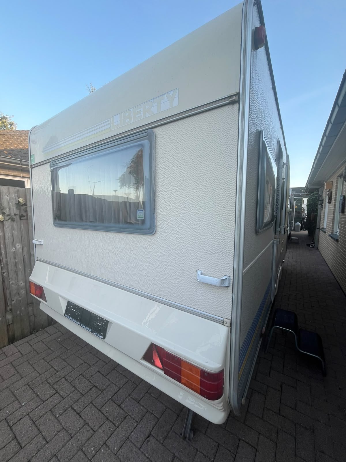 Nette LMC Liberty 470 met Goed als nieuwe voortent !, Caravanes & Camping, Jusqu'à 4, 4 à 5 mètres, Auvent, LMC et Münsterland