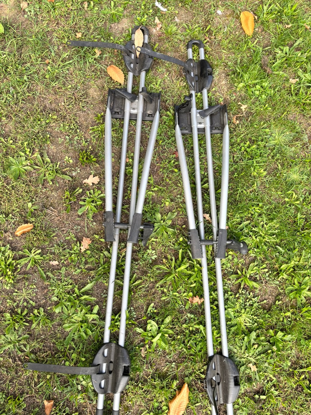 2x Thule FreeRide dakfietsendrager | set, Auto diversen, Ophalen, 2 fietsen, Zo goed als nieuw