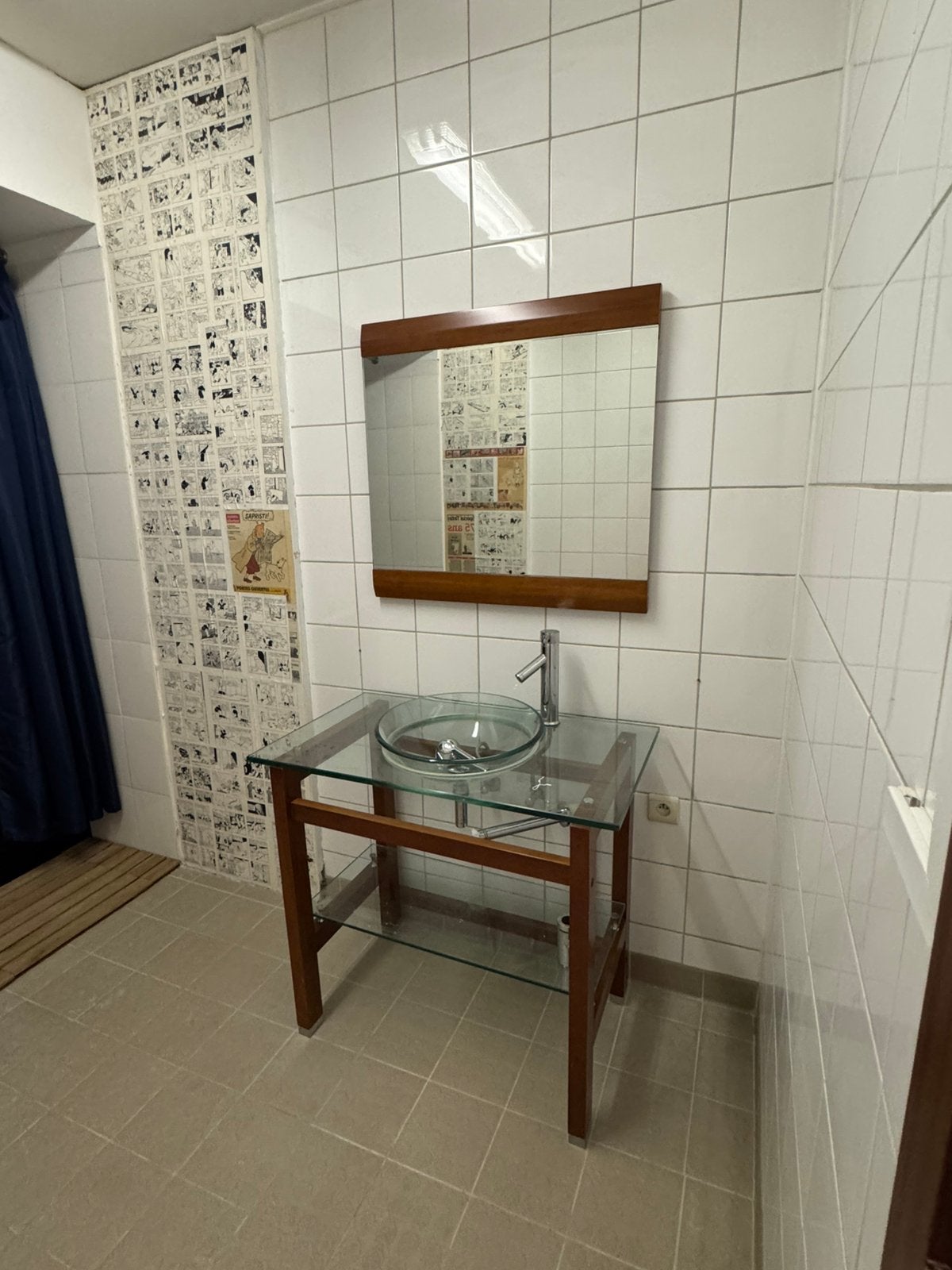 Ensemble lavabo, meuble et miroir (à venir chercher), Enlèvement, Comme neuf