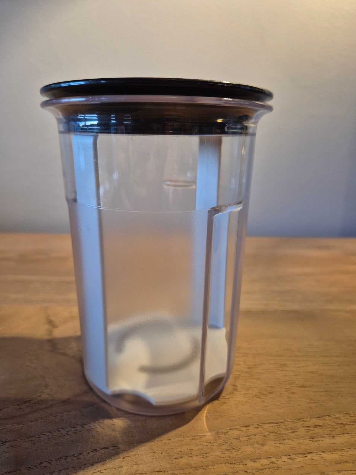 Tupperware beker met liftsysteel voor uitjes en augurken, Ophalen