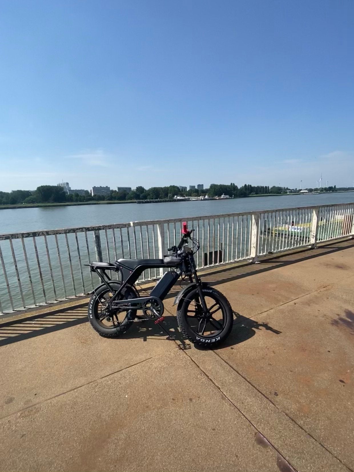 Ouxi v8 fatbike, Ophalen, Zo goed als nieuw