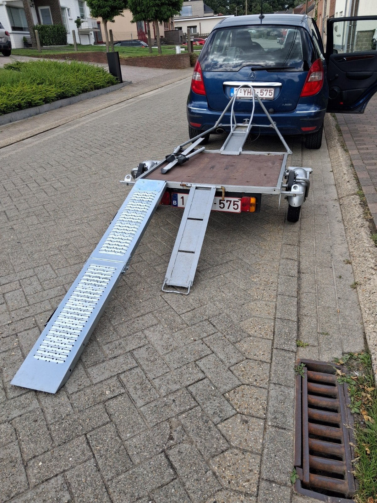 Volledig vernieuwde motoremorque