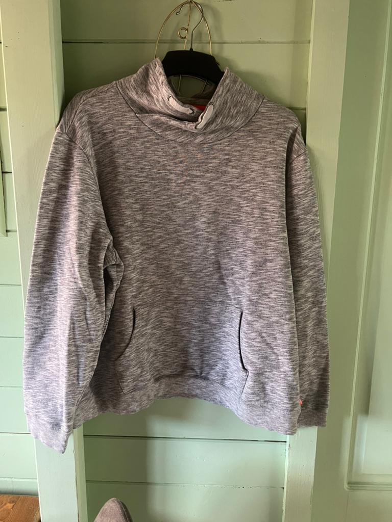 Grijze blouse, Enlèvement, Comme neuf