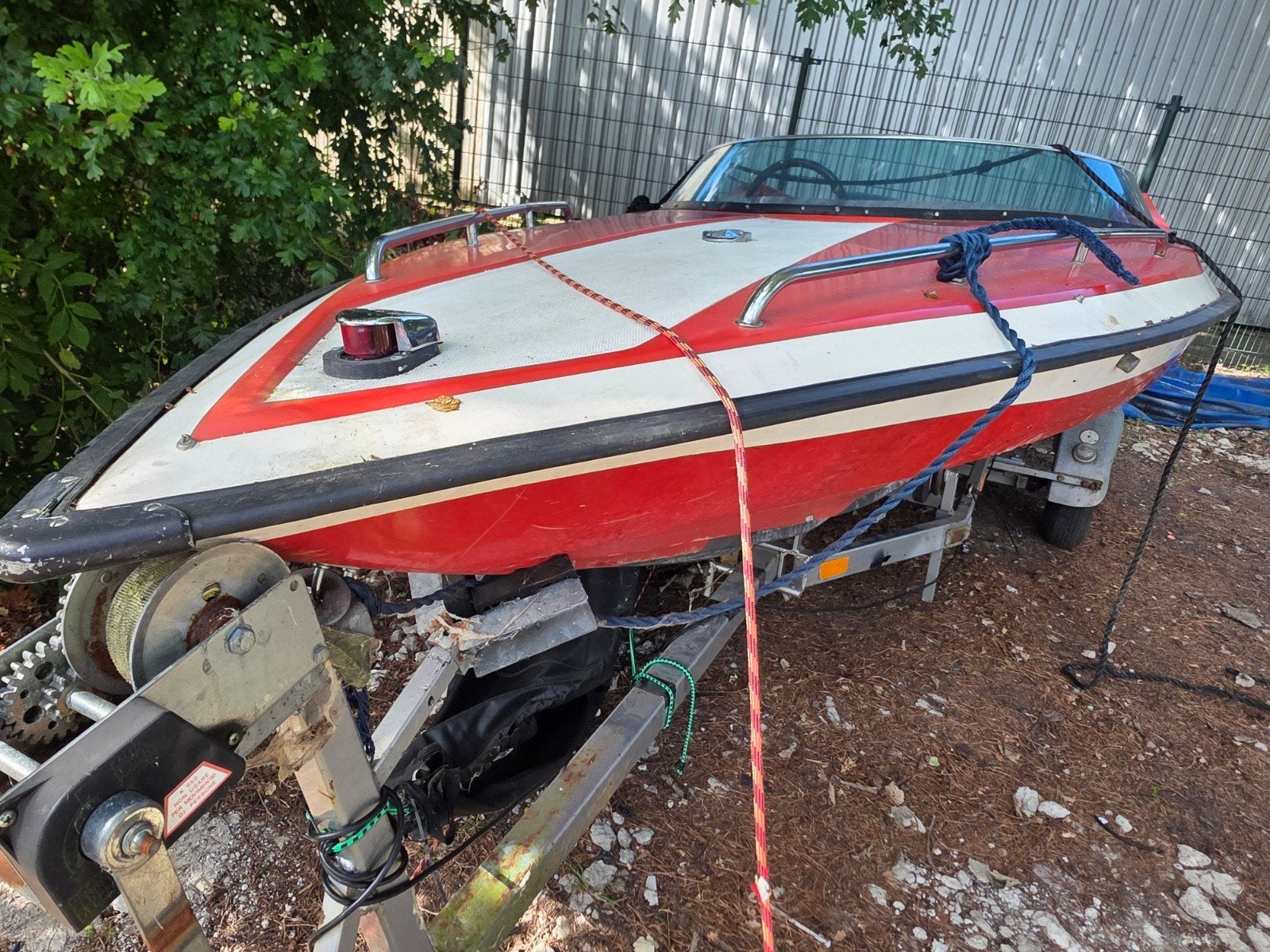 🚤 BATEAU À MOTEUR PIRANHA ESPADA | BATEAU DE PERFORMANCE UN, Sports nautiques & Bateaux, Speedboat, Enlèvement ou Envoi, Polyester