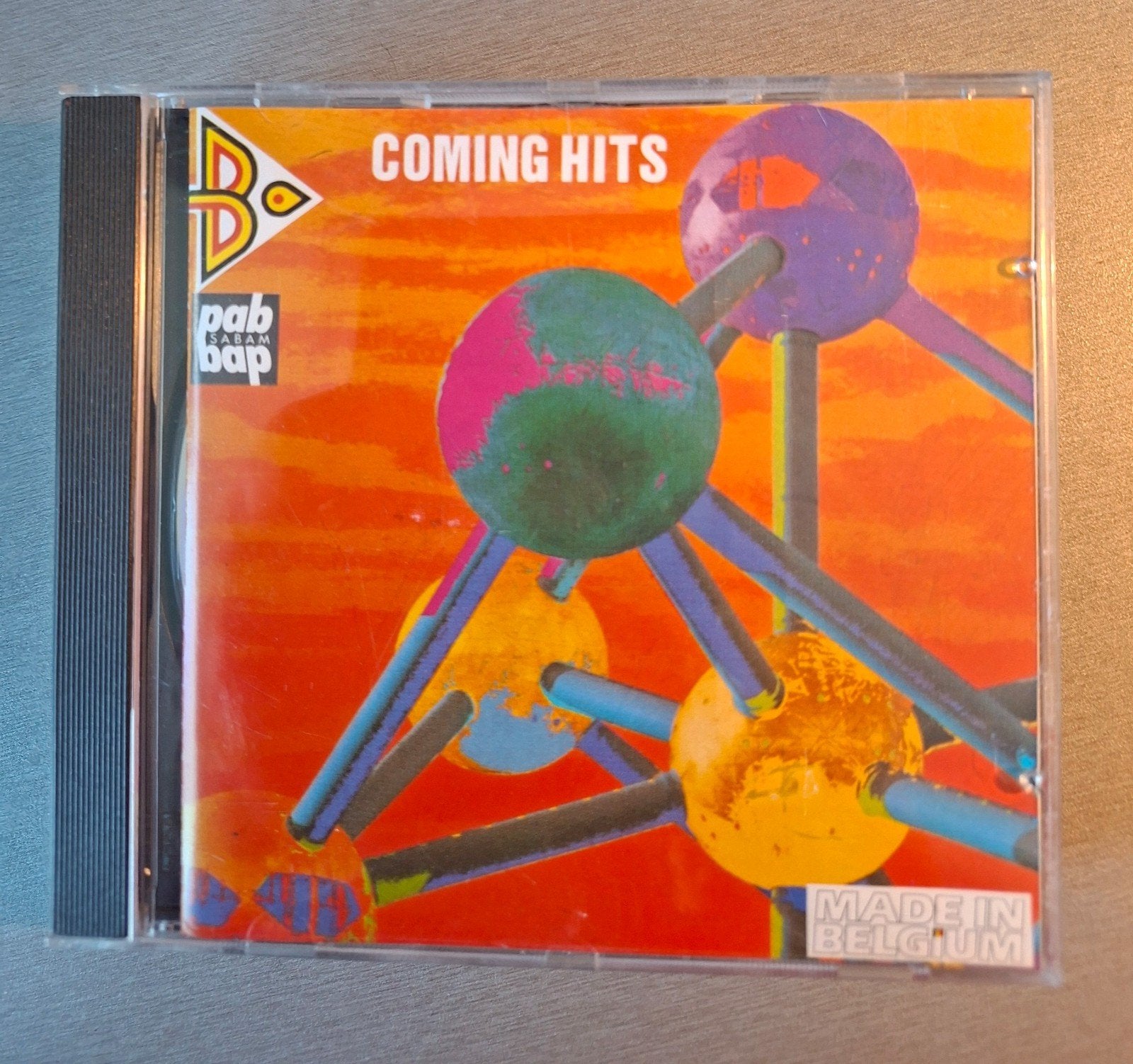 CD. Hits à venir. Fabriqué en Belgique, Enlèvement ou Envoi