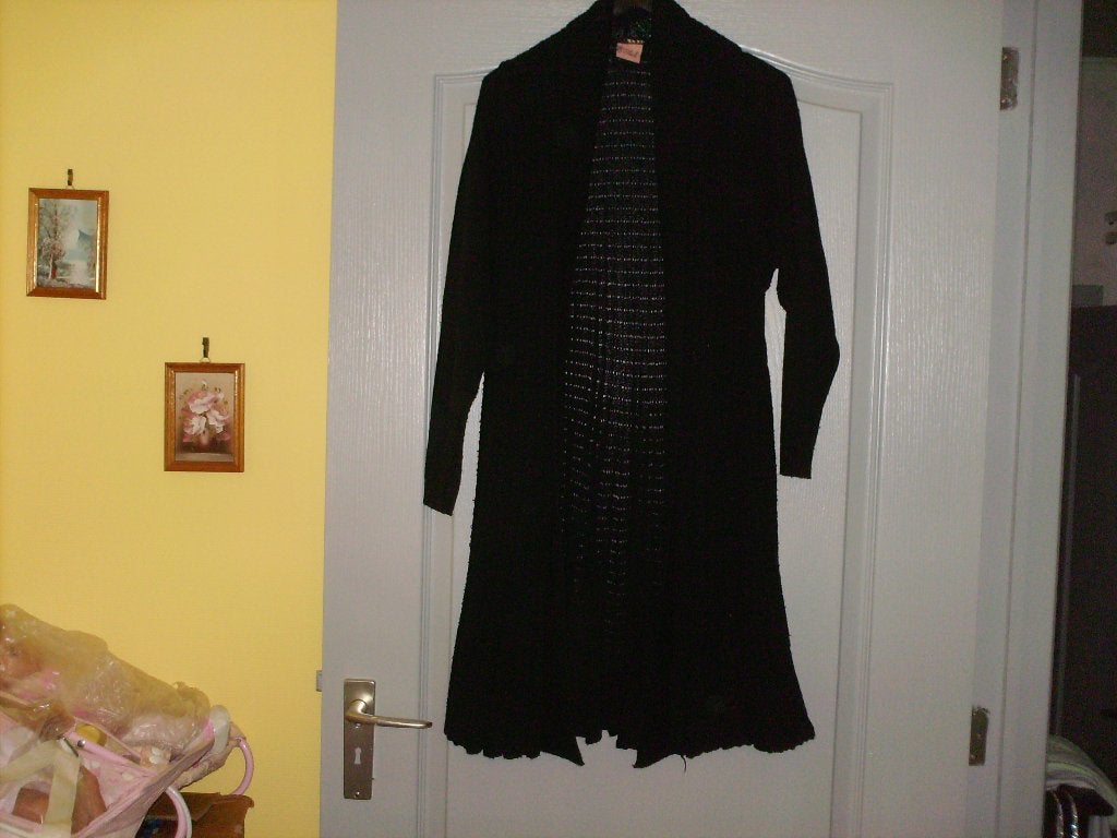 a vendre pull gilet pour dame, Kleding | Dames, Truien en Vesten, Ophalen of Verzenden, Nieuw, Zwart