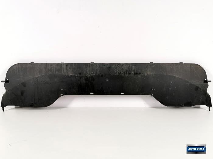 Bumper onderplaat van een Volvo V60, Auto-onderdelen, Carrosserie, Bumper, Volvo, Gebruikt, 3 maanden garantie, Ophalen of Verzenden