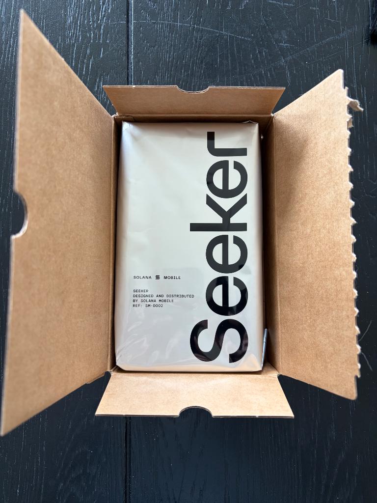 Solana Seeker new/unboxed, Télécoms, Téléphonie mobile | Marques Autre, Neuf, Enlèvement ou Envoi, Classique ou Candybar, Sans abonnement
