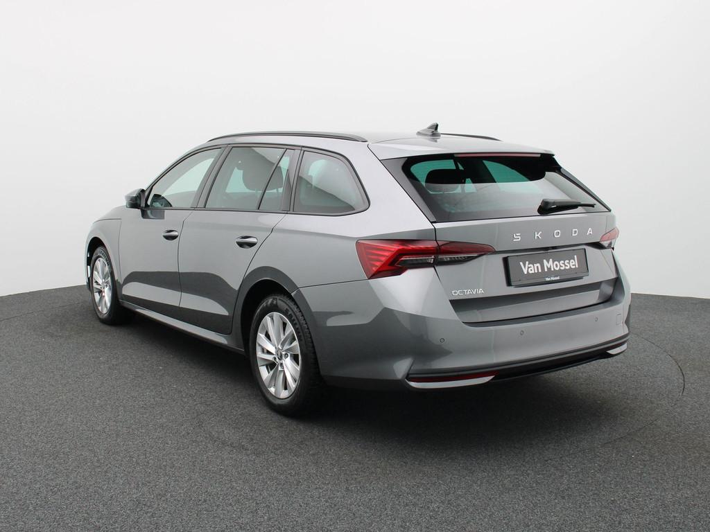 Skoda Octavia Combi 1.5 TSI eTec 110kW DSG7 SELECTION, Stof, 110 kW, 5 deurs, https://public.car-pass.be/vhr/3fe24094-3ba5-48e2-981c-bf5e14324d57