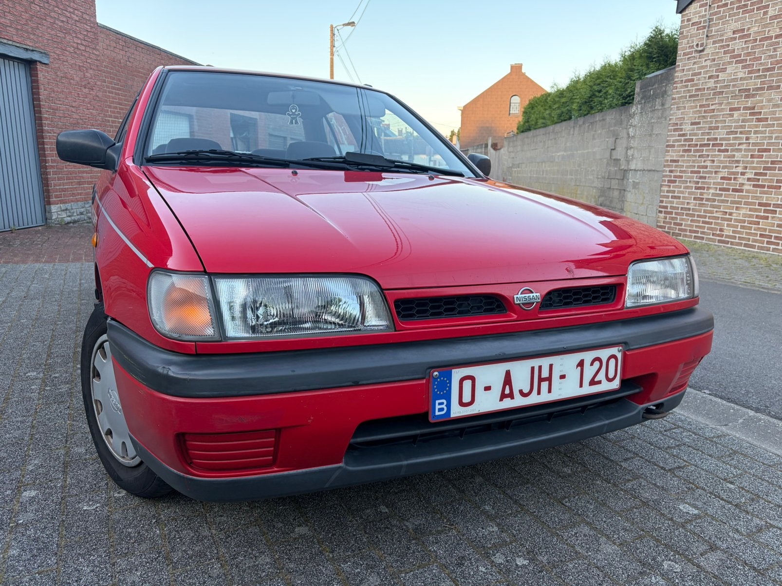 Nissan sunny 20d 75cv an91 da toe 4p 131000km+carnet, Autos, Oldtimers & Ancêtres, Particulier, Toit ouvrant, Radio, Nissan, Diesel