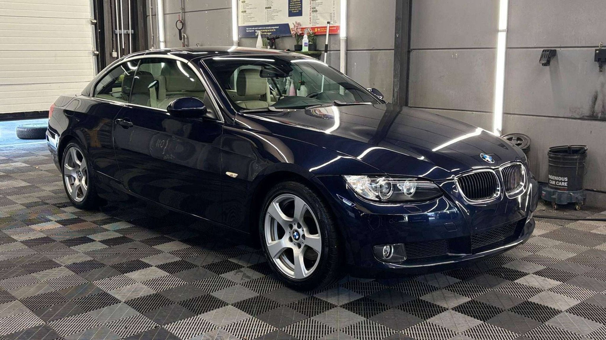 BMW 320 i cabriolet bj. 2008 AUTOMATIQUE amper 69444km, Auto's, BMW, Automaat, 4 zetels, Beige, 4 cilinders