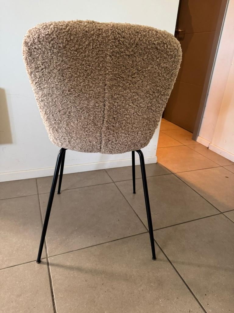 Bouclé stoelen 4 stuks, Huis en Inrichting, Stoelen, Ophalen, Zo goed als nieuw, Overige kleuren, Vier