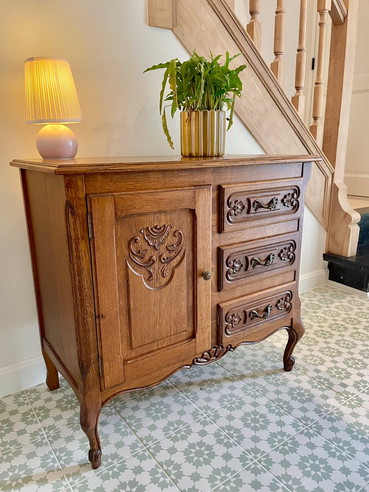 Elegante retro vintage eiken ladekast Louis XV, Huis en Inrichting, Ophalen, Gebruikt, Eikenhout, 50 tot 100 cm