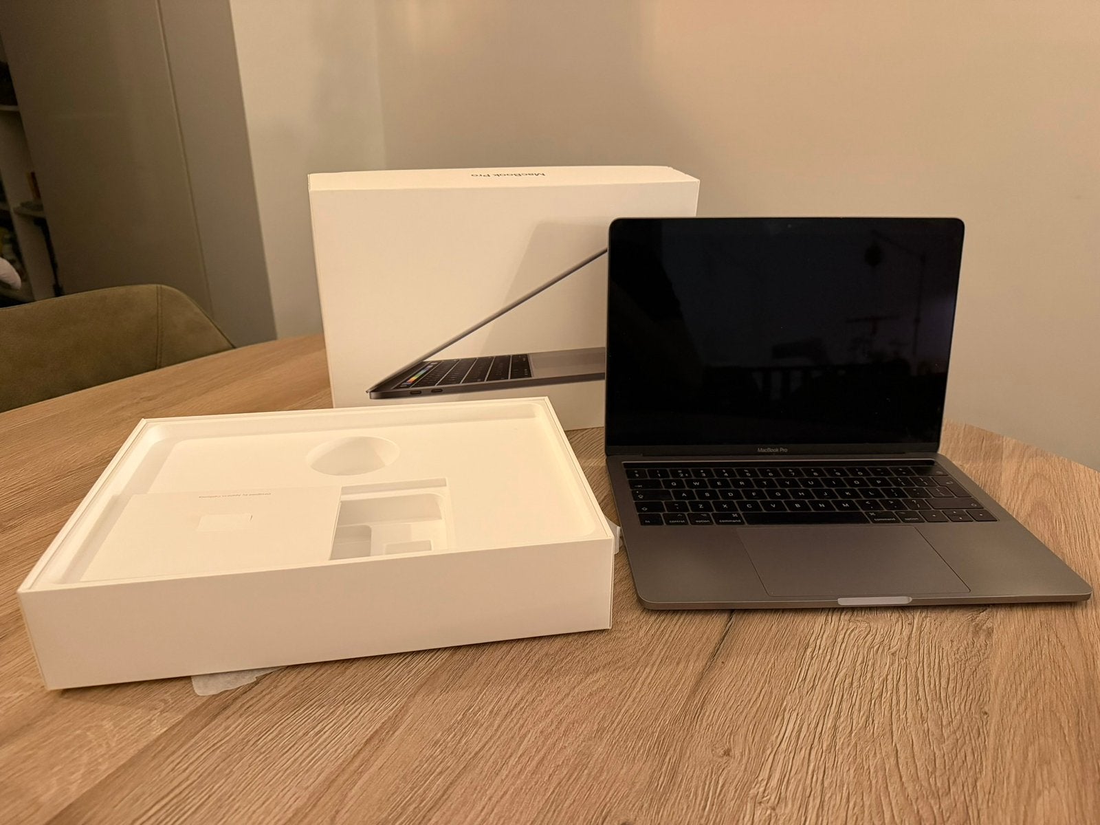 Macbook pro 2016 touchbar defect, Ophalen, 256 GB, Qwerty, 8 GB