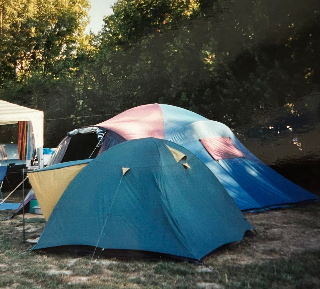 Gratis 2 tenten ., Caravans en Kamperen, Ophalen, Gebruikt